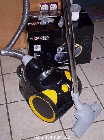 Bodenstaubsauger PROGRESS PCS 730,
 2000 Watt, beutellos