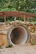 Tunnel und Kriechröhren